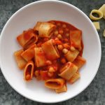 spicy chickpea pasta