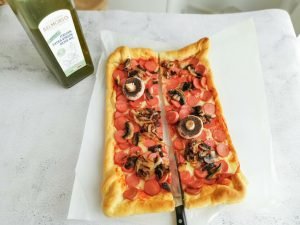 mushrooms pizza
