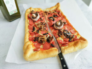 mushrooms pizza