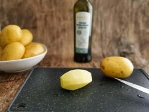 cutting king edward potatoes