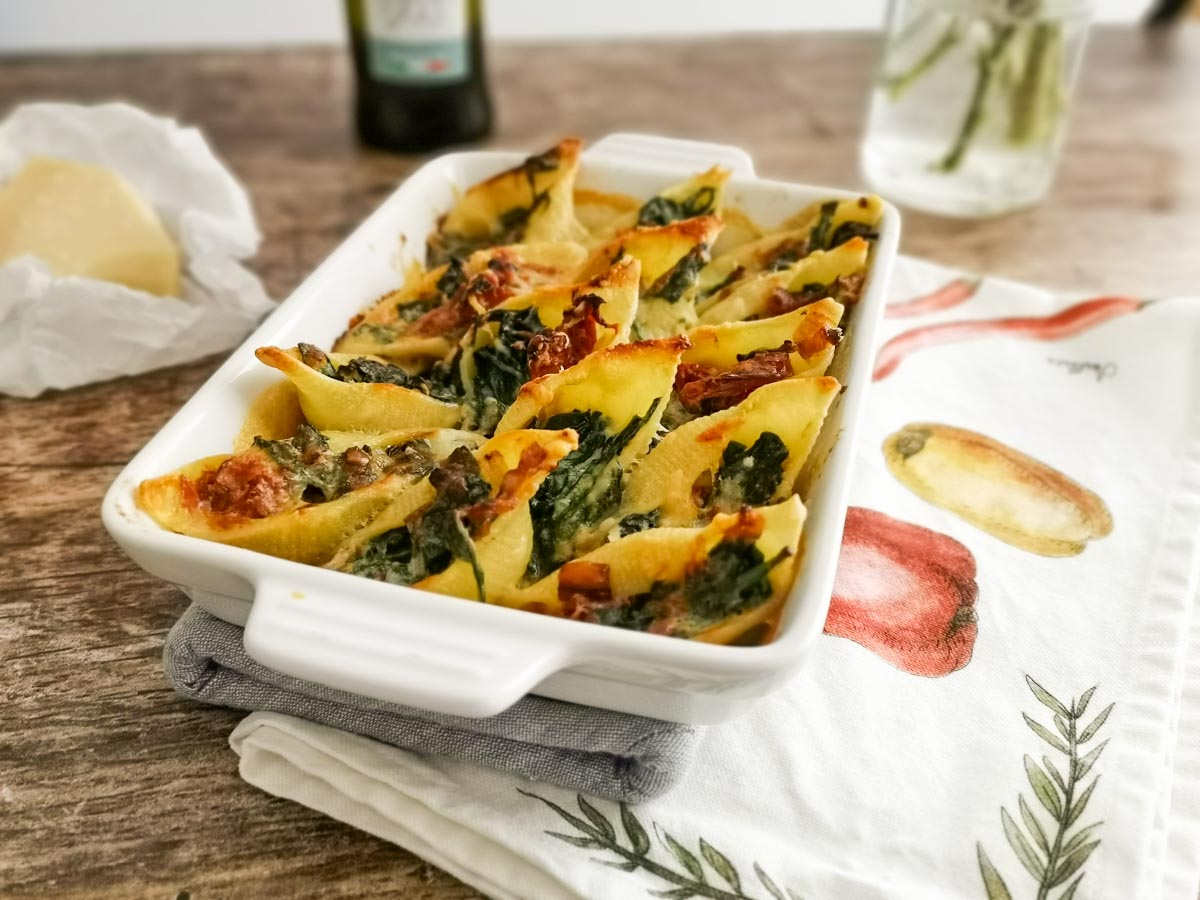 baked creamed spinach pasta shells