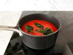 homemade Italian tomato sauce for pizza