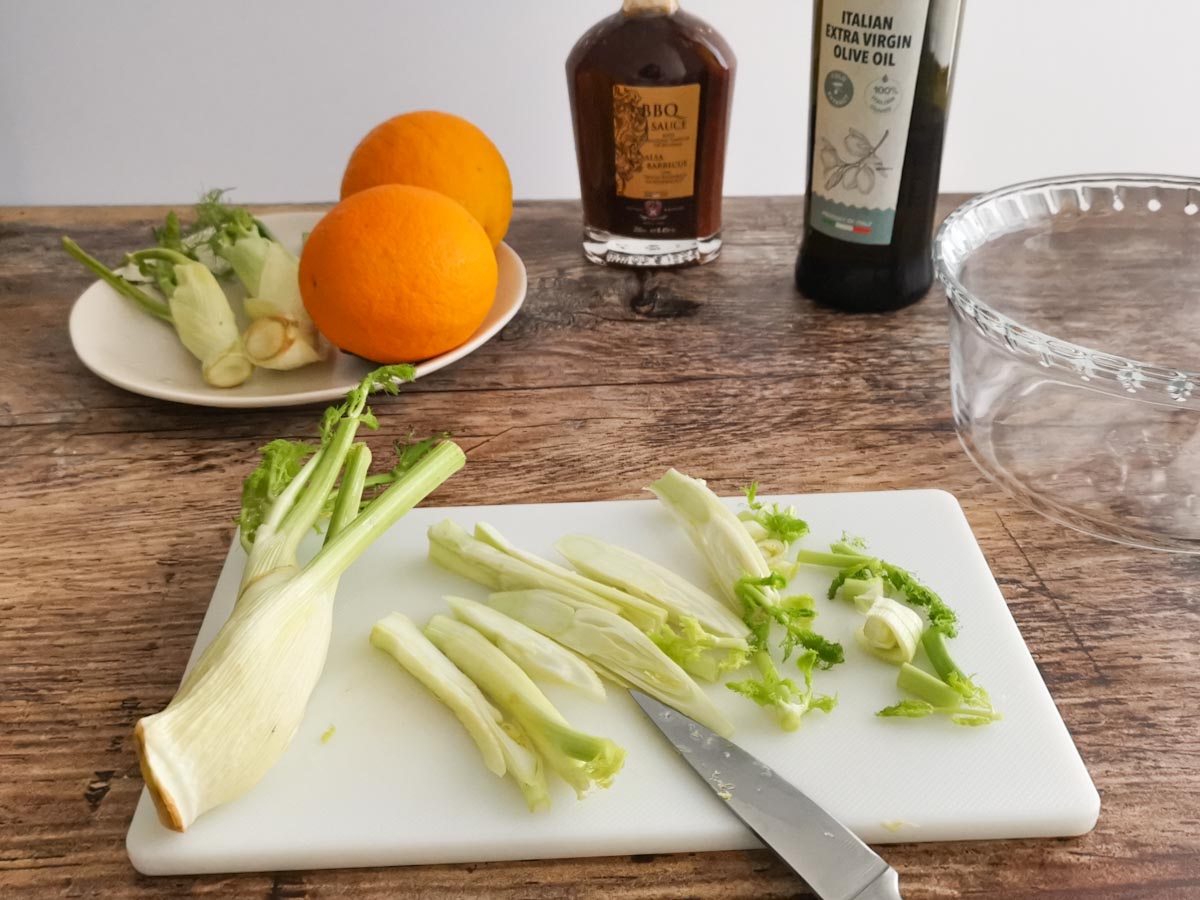 making Italian fennel salad