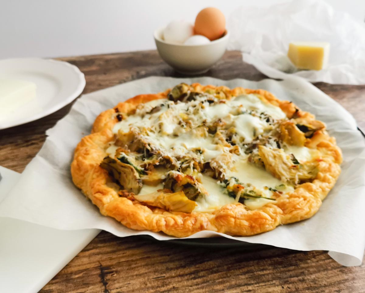 puff pastry pizza with artichokes