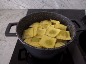 balsamic ravioli with parmesan sauce