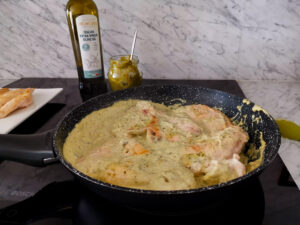 Pan chicken with cream of pistachio