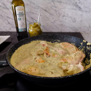 Pan chicken with cream of pistachio