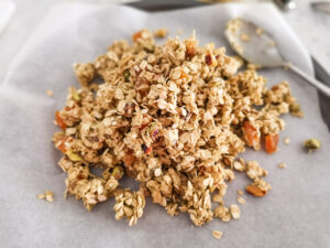 pistachio granola clusters