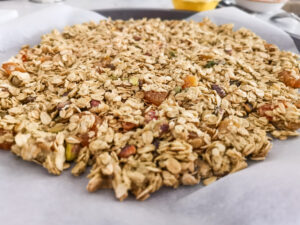 pistachio granola clusters