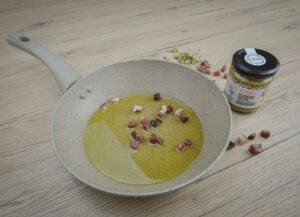 quick pesto pasta with speck