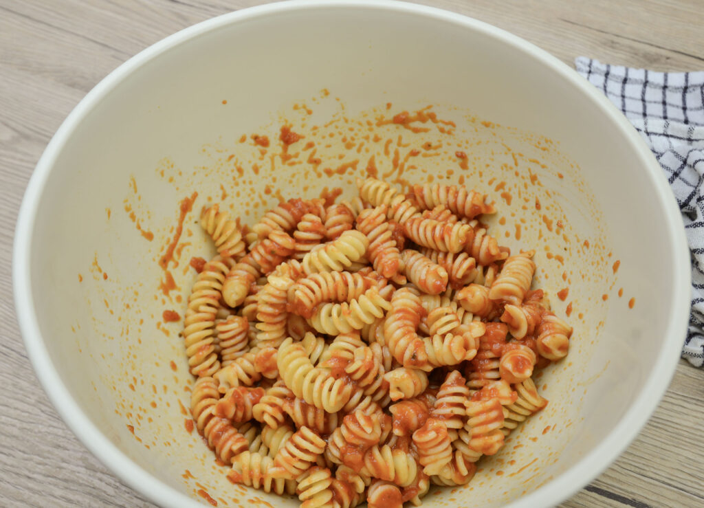 baked fusilli with meatballs 