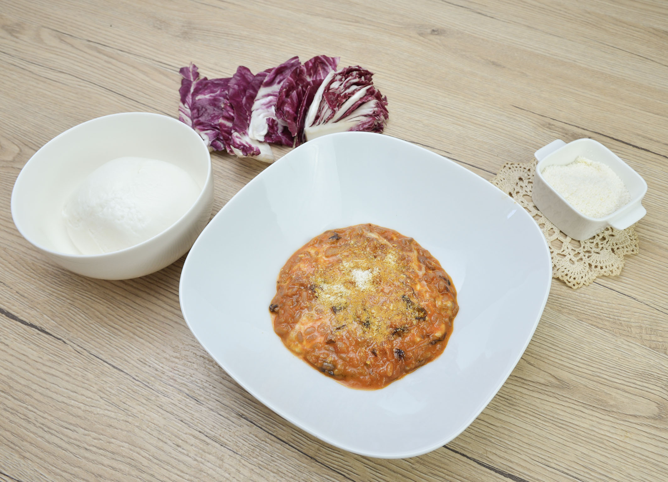 Radicchio risotto with tomato and mascarpone