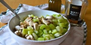 celery and mushrooms side dish